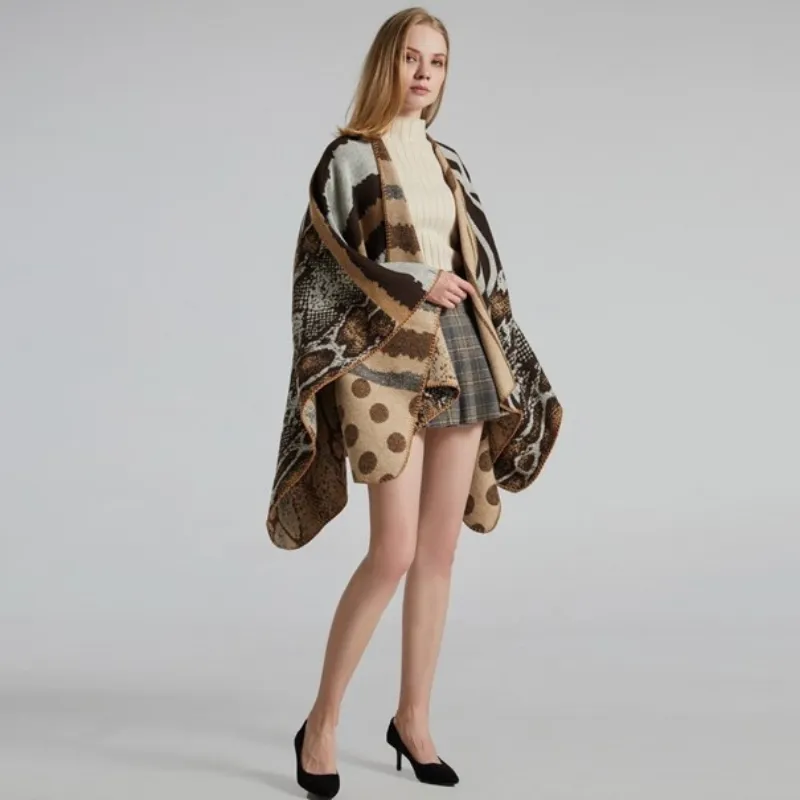 Women's Savane Poncho Jacket
